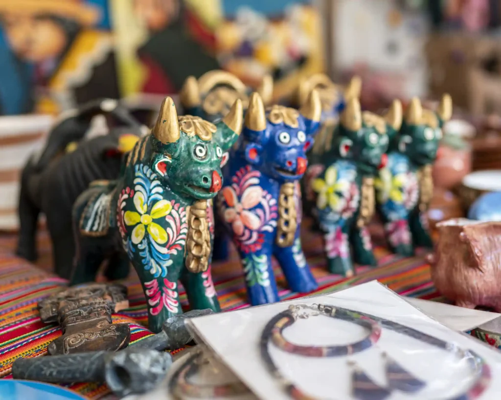 Torito de Pucará: History & Colors